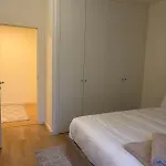 Apartamento 2br Retreat In Lumiar Near Airport W Patio Lisboa