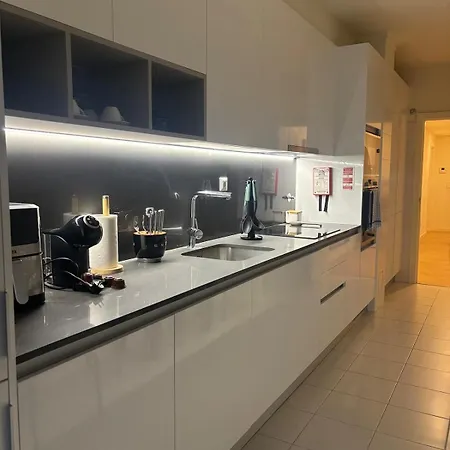 2br Retreat In Lumiar Near Airport W Patio * Лиссабон