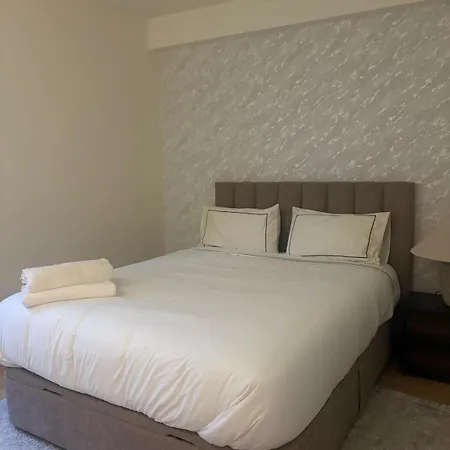2br Retreat In Lumiar Near Airport W Patio Apartment