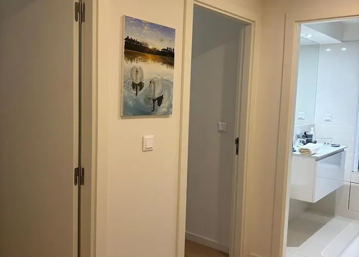 2br Retreat In Lumiar Near Airport W Patio Лиссабон