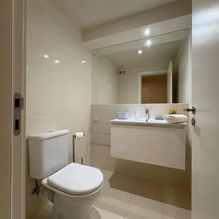 2br Retreat In Lumiar Near Airport W Patio Apartamento